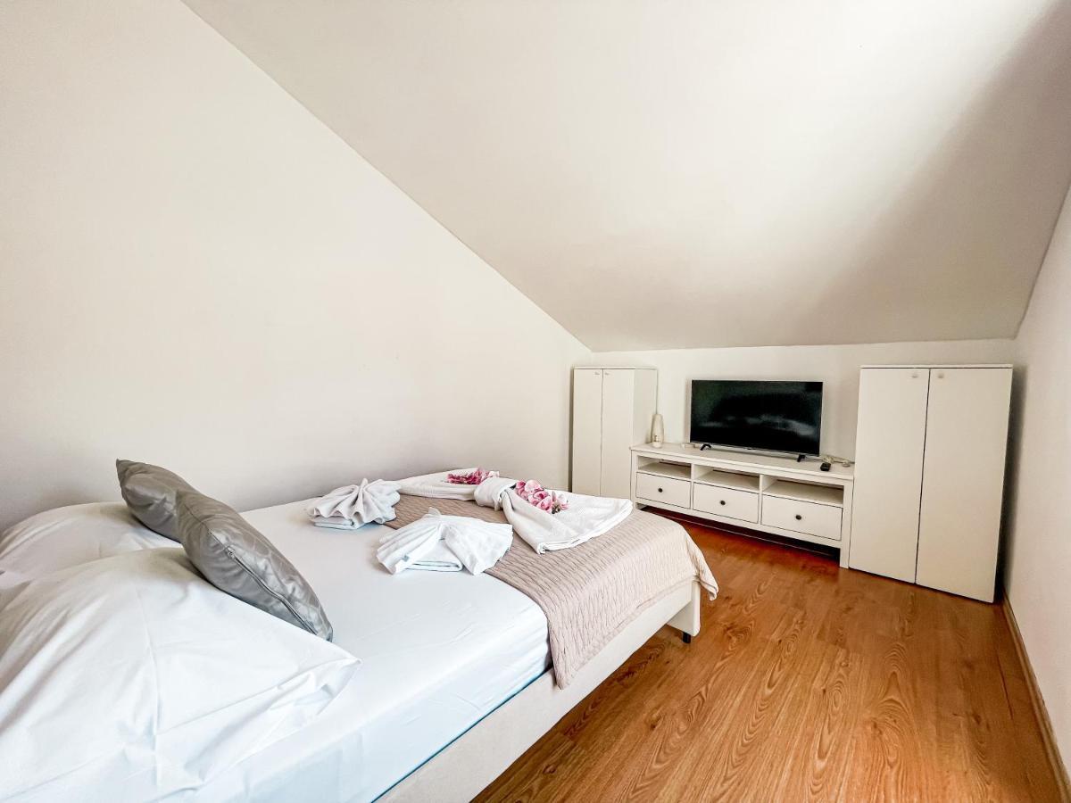 Perla Apartments 波尔 外观 照片